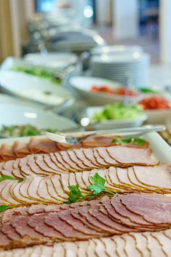 Szumy Park Hotel & Restaurant Susiec Εξωτερικό φωτογραφία